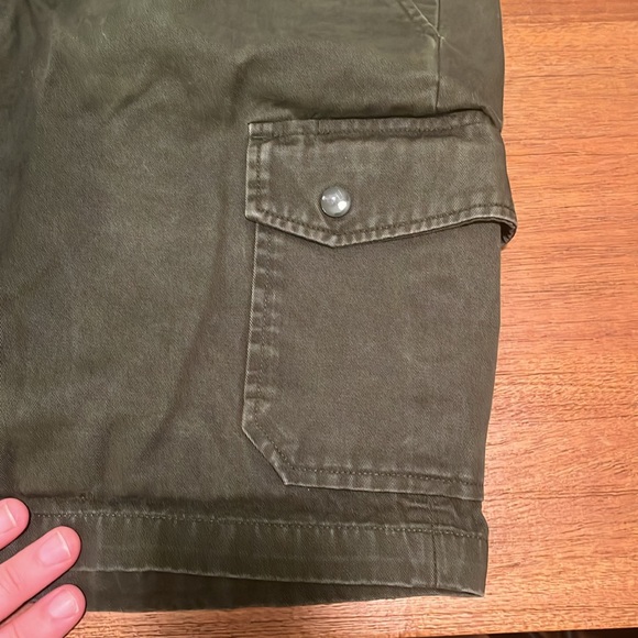 Men’s Large A.P.C. Cargo Shorts Green - Picture 3 of 5